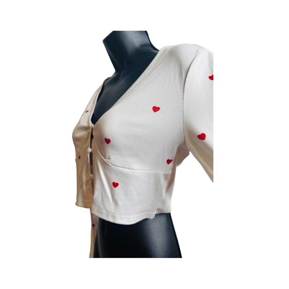 White Heart Print Crop Top - Picture 10 of 12